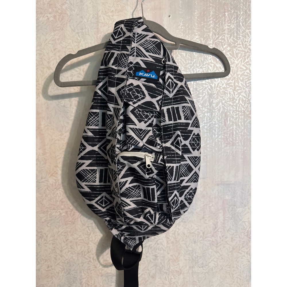 KAVU Rope Sling Bag Black White Geometric Tribal Print Crossbody Backpack